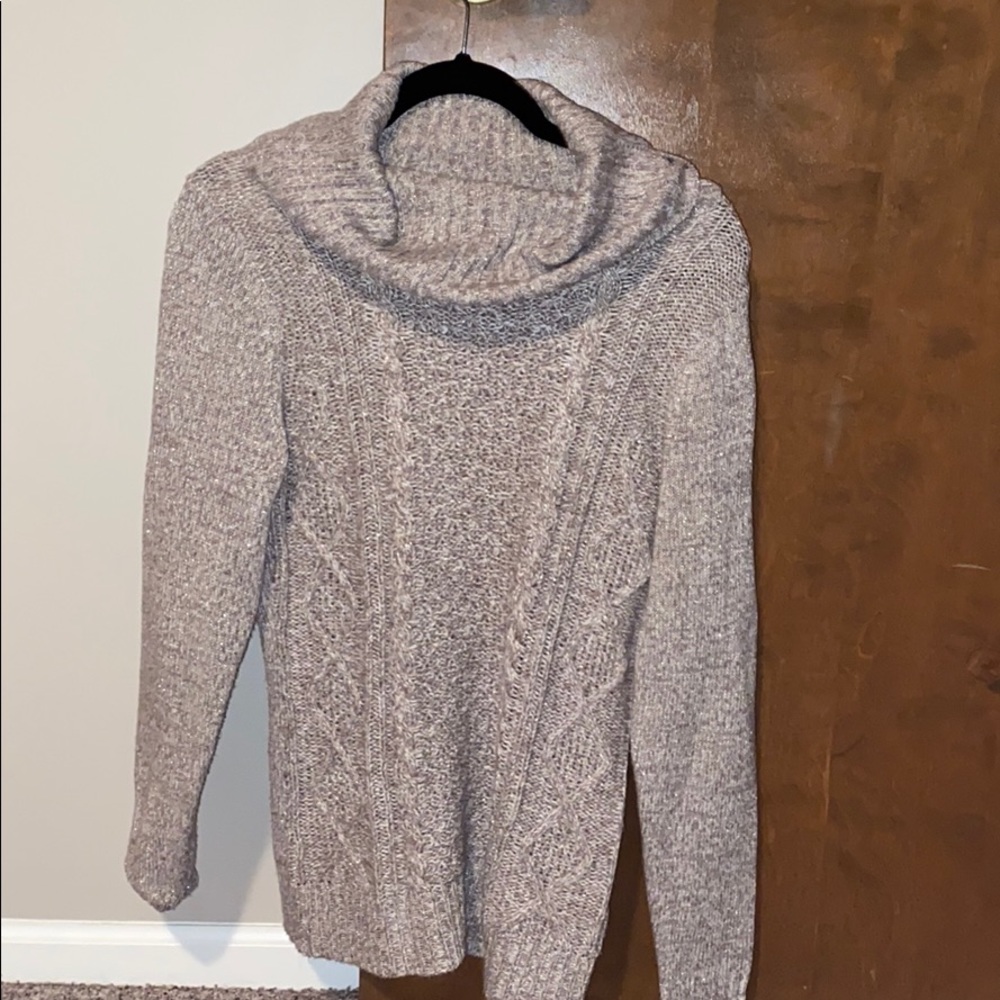 Beautiful Turtleneck for the holiday season